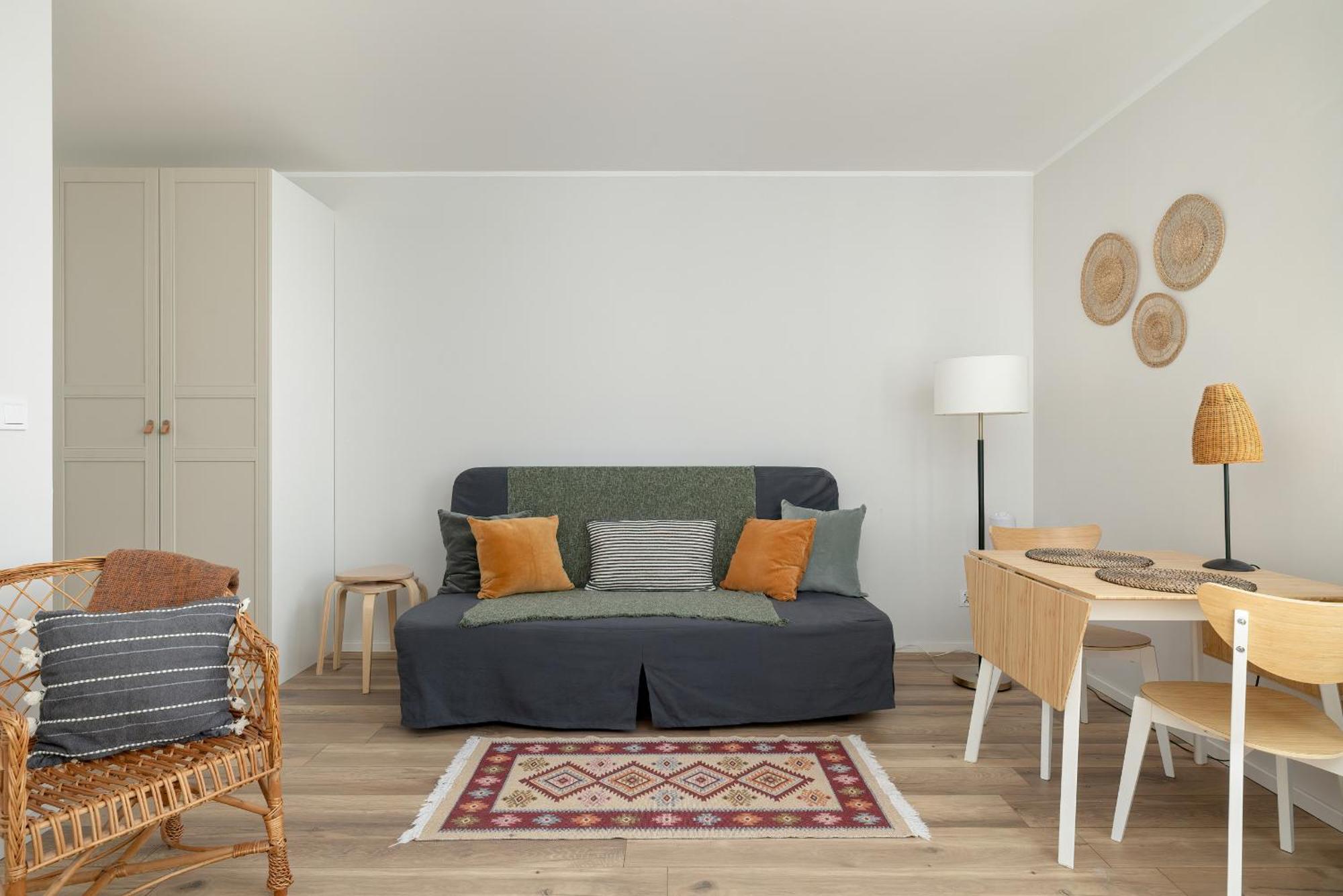 Tysiaclecia Studio Apartament Z Balkonem I Darmowym Parkingiem By Noclegi Renters Katowice Bagian luar foto